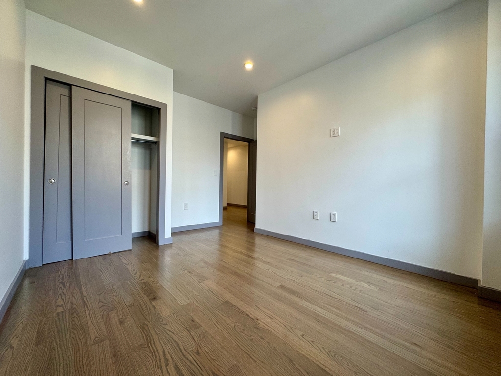 66 Ft Washington Avenue - Photo 1
