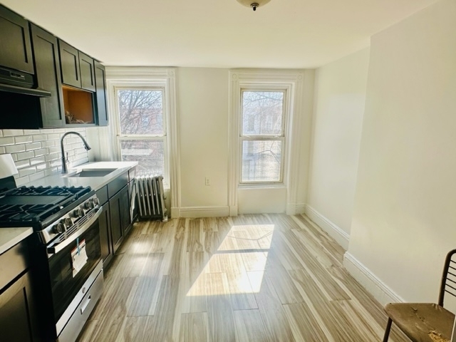 434 Jefferson Avenue - Photo 1
