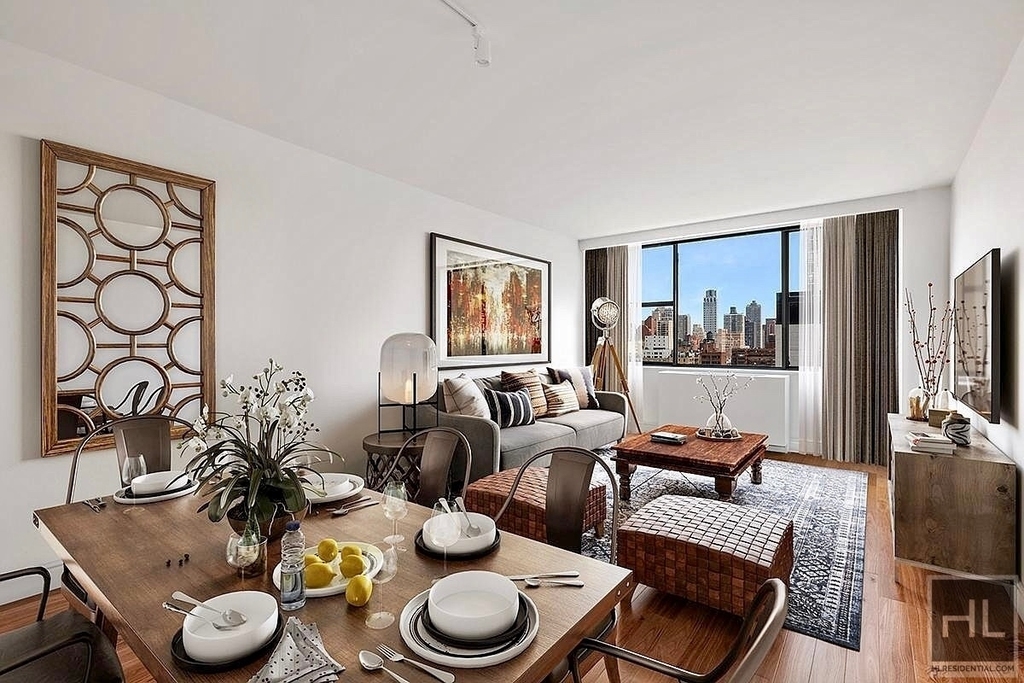 East 75th Street - Photo 0