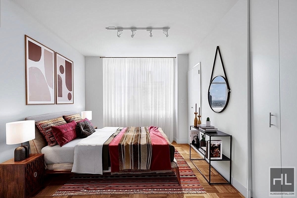 East 75th Street - Photo 1