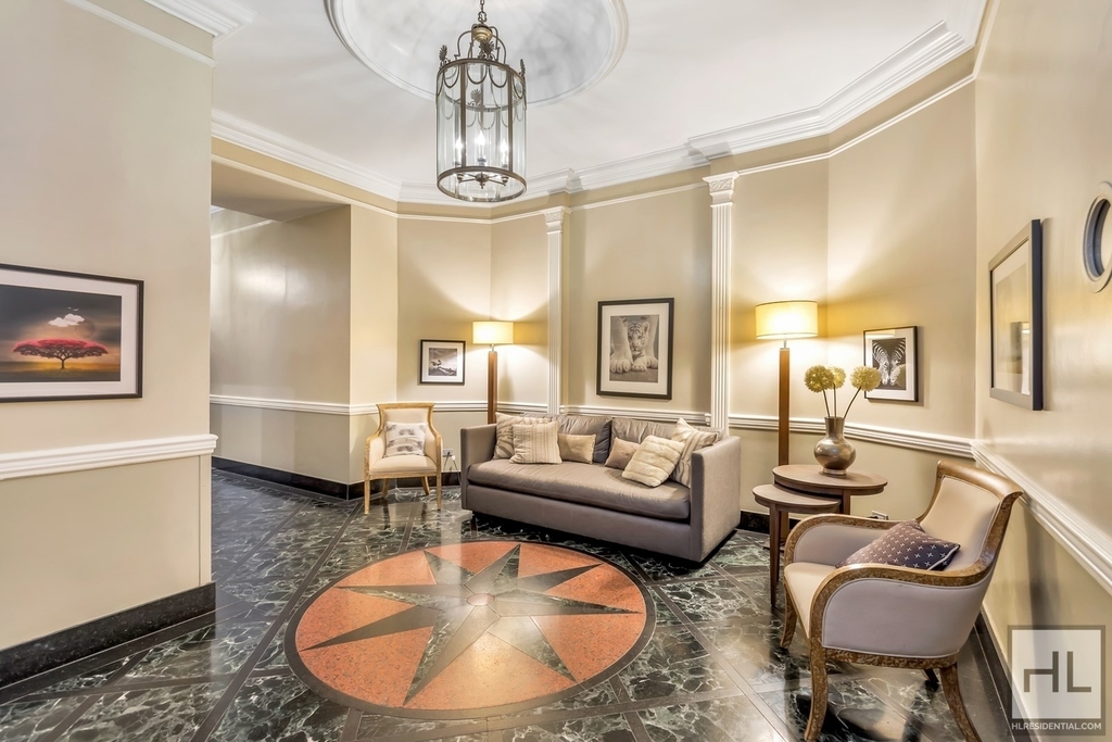Madison Avenue - Photo 7