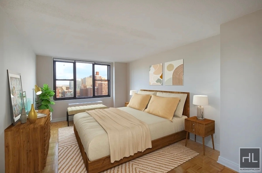 East 29th Street - Photo 2
