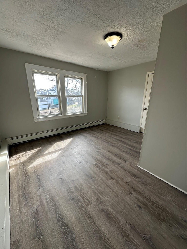 210 Pearl Street - Photo 5