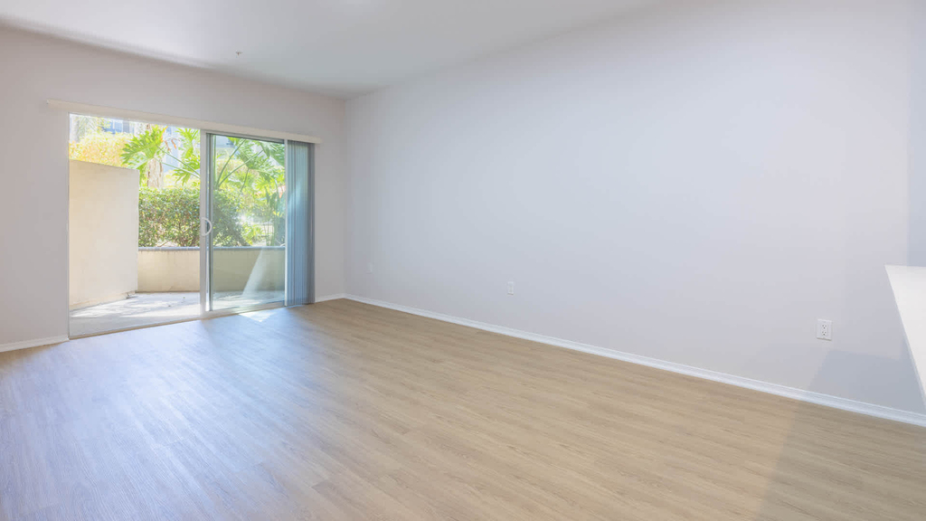5211 Pacific Concourse Dr - Photo 3