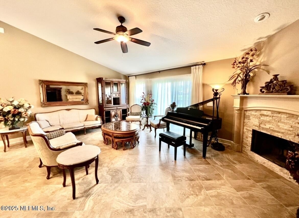 1024 Ardmore Street - Photo 6