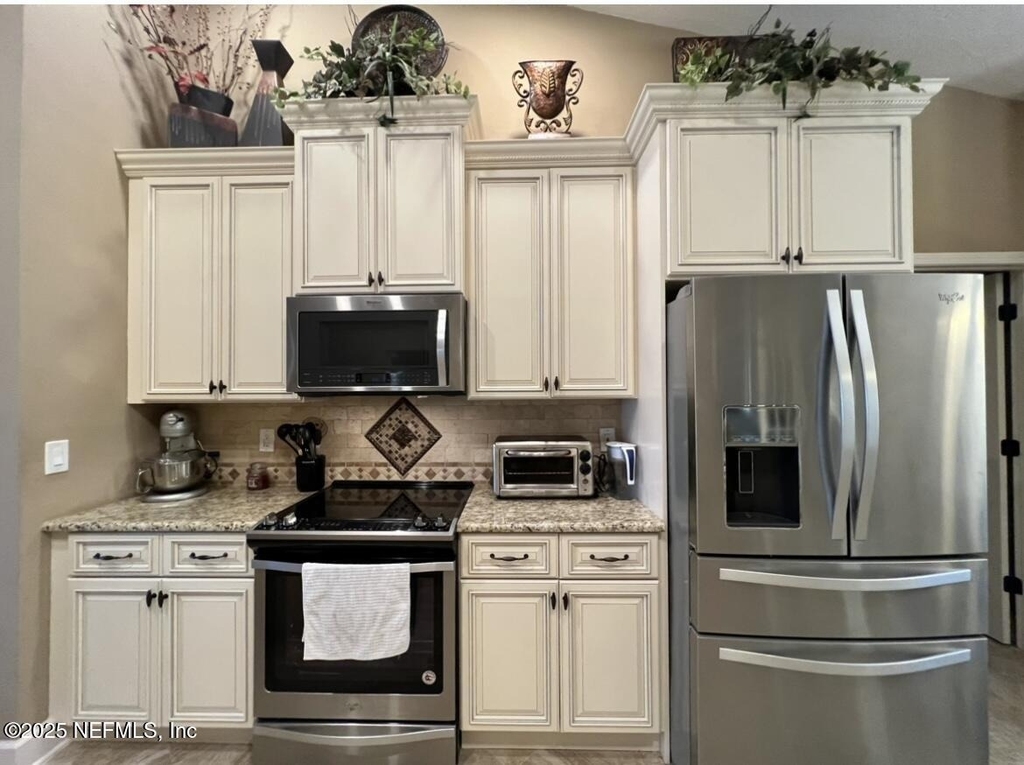 1024 Ardmore Street - Photo 11