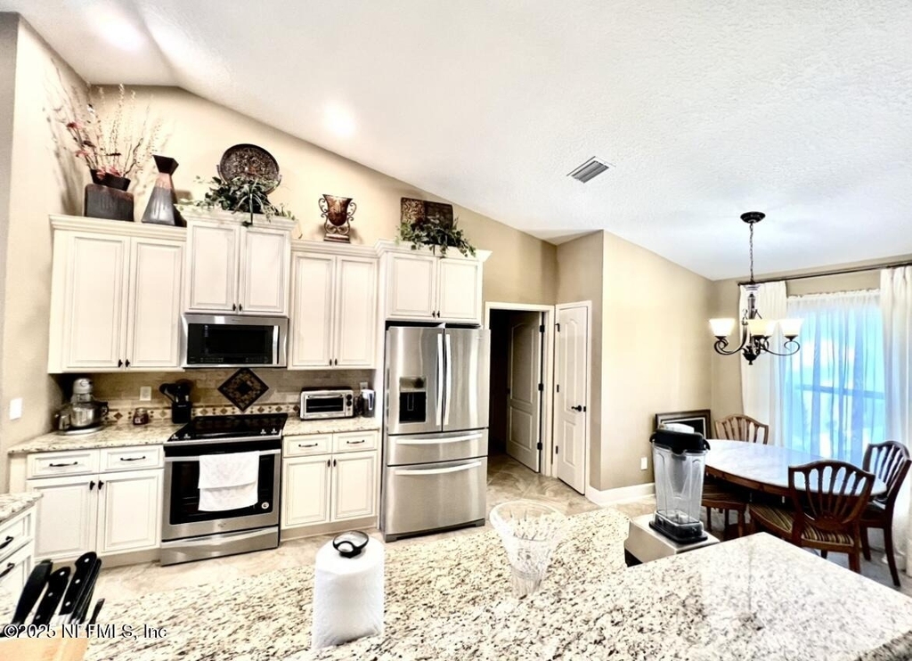 1024 Ardmore Street - Photo 10