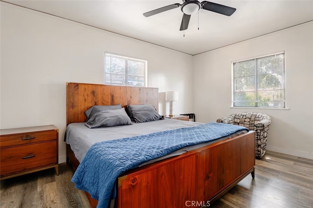 1574 N Orange Grove Avenue - Photo 16