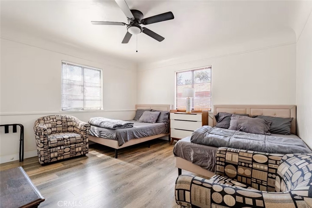 1574 N Orange Grove Avenue - Photo 18