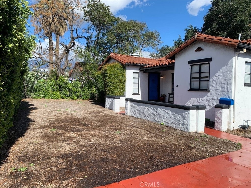 1574 N Orange Grove Avenue - Photo 27