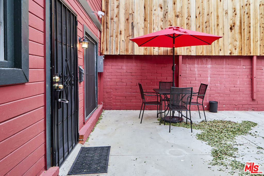 6026 1/2 Barton Avenue - Photo 16