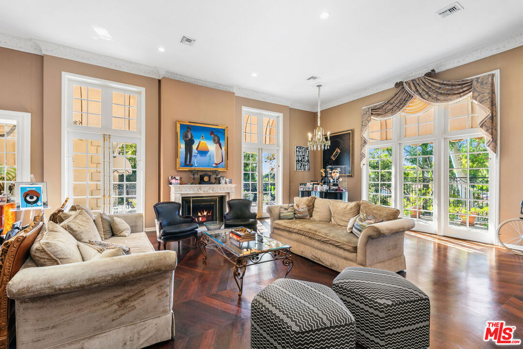 1118 San Ysidro Drive - Photo 3