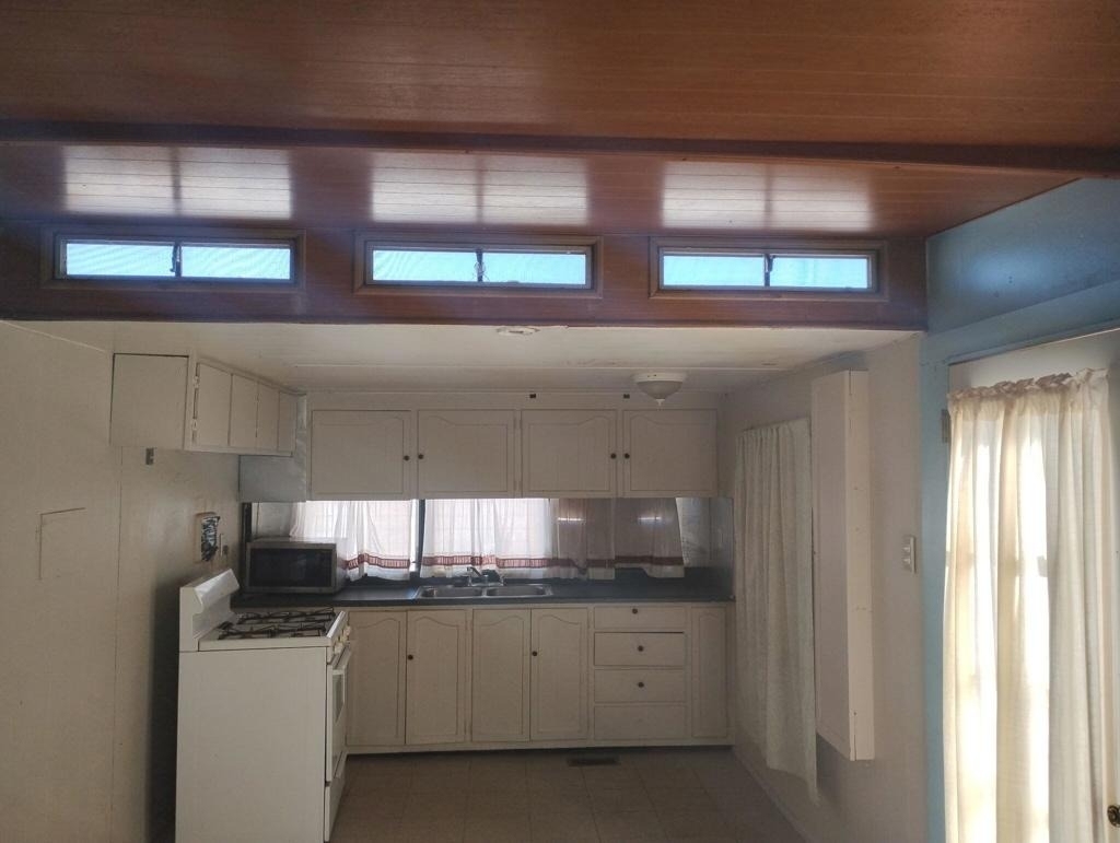 6746 Adobe Road - Photo 0