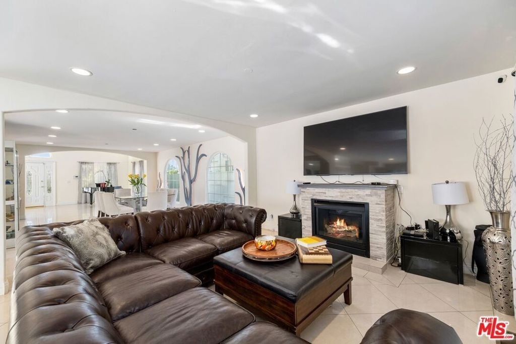 1706 Amherst Avenue - Photo 15