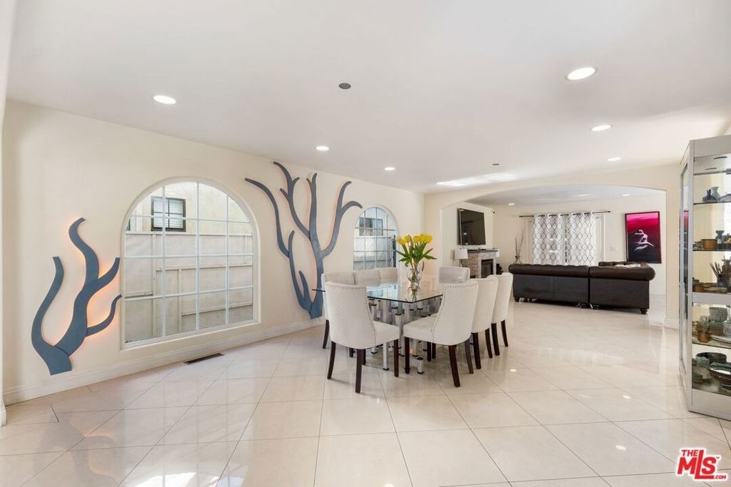 1706 Amherst Avenue - Photo 9