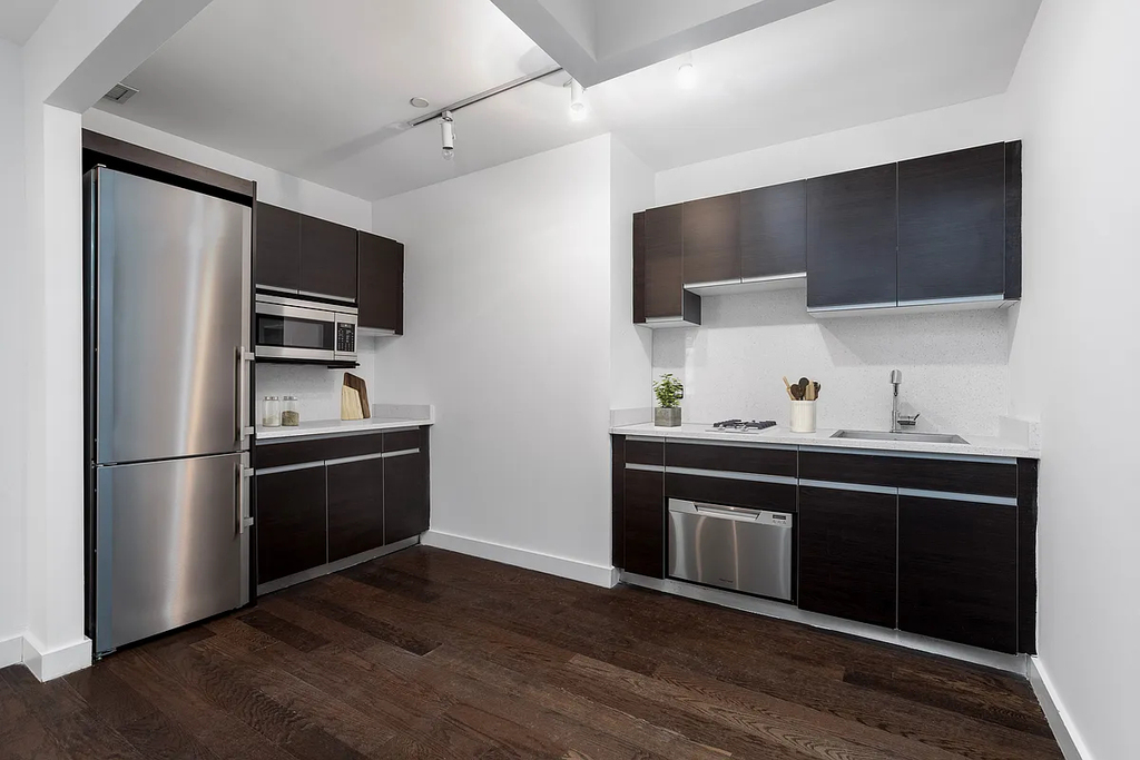 116 John Street - Photo 3