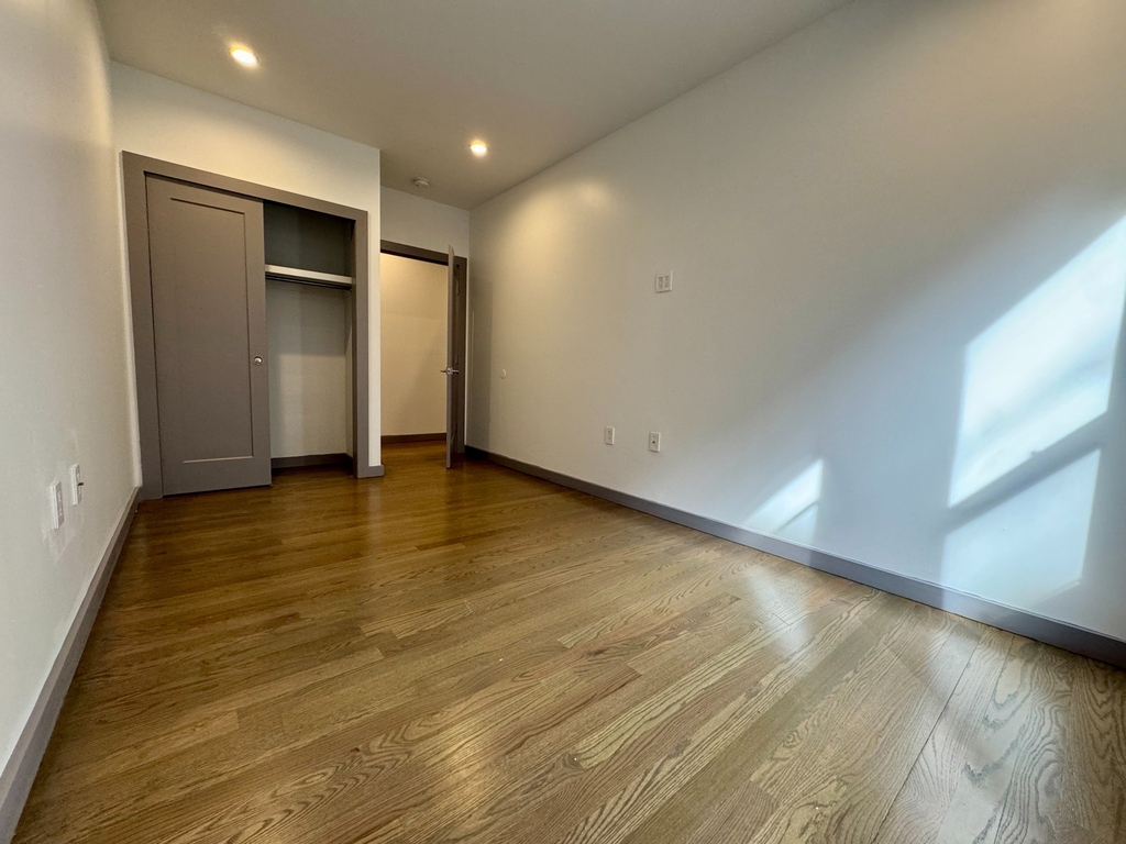 66 Ft Washington Avenue - Photo 1