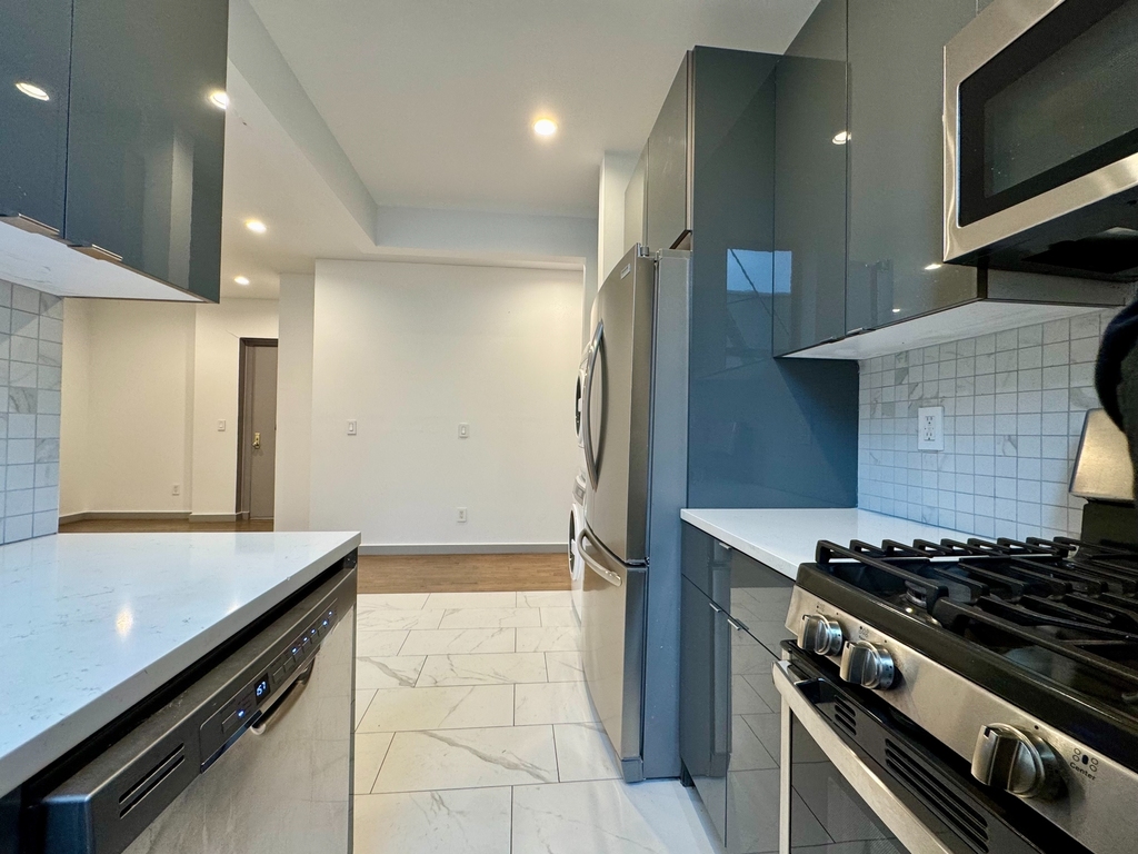 600 West 142nd Street - Photo 6