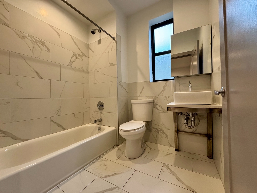 600 West 142nd Street - Photo 7