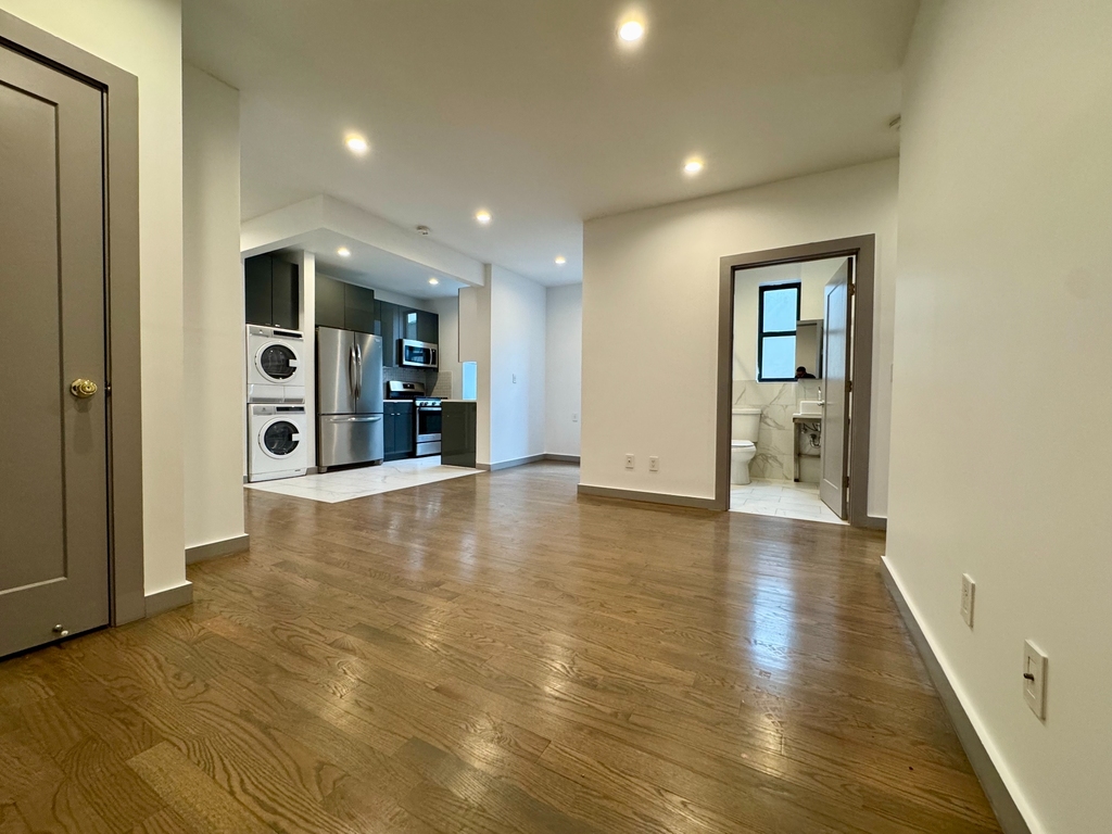 600 West 142nd Street - Photo 4