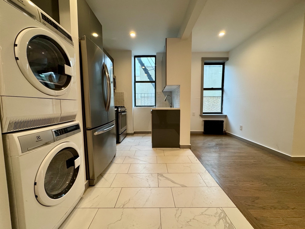 600 West 142nd Street - Photo 5