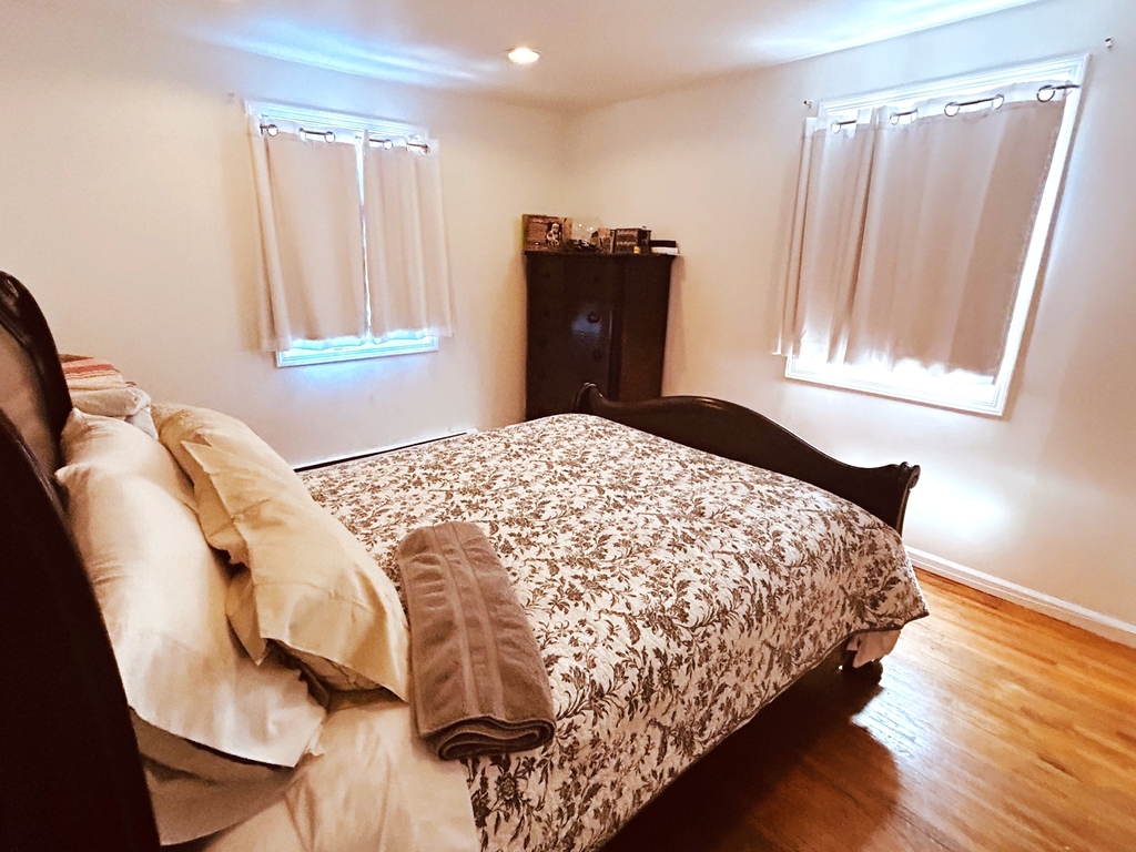 25-17 87th Street - Photo 5