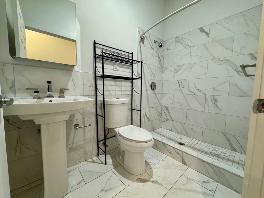 600 West 142nd Street - Photo 4
