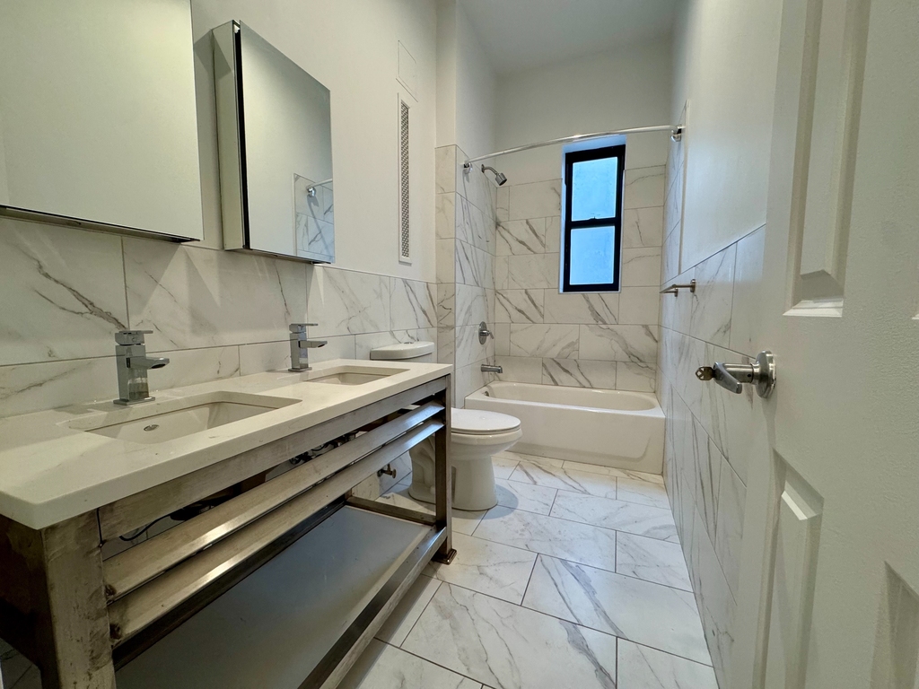 600 West 142nd Street - Photo 3