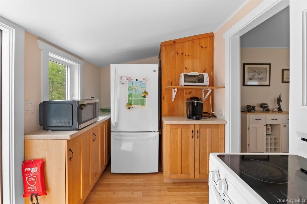 30 Bungalow Walk - Photo 3