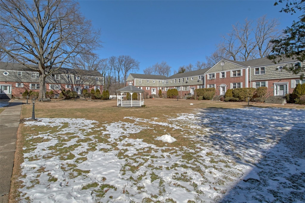 907 Palmer Avenue - Photo 12