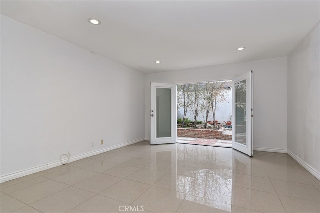 4196 Colfax Avenue - Photo 39