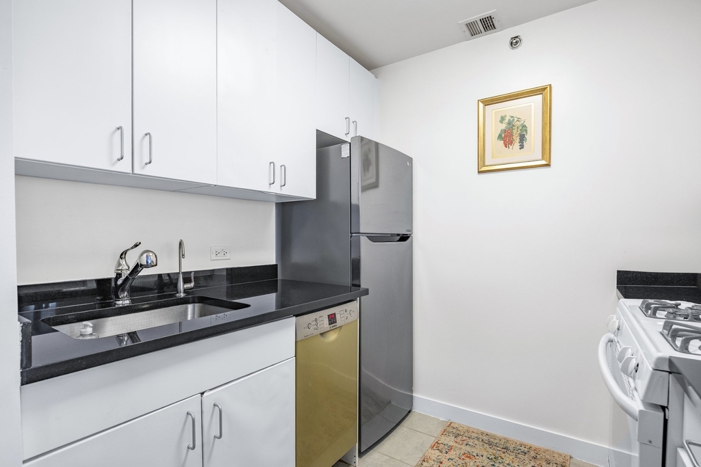 40 W 116th Street - Photo 6