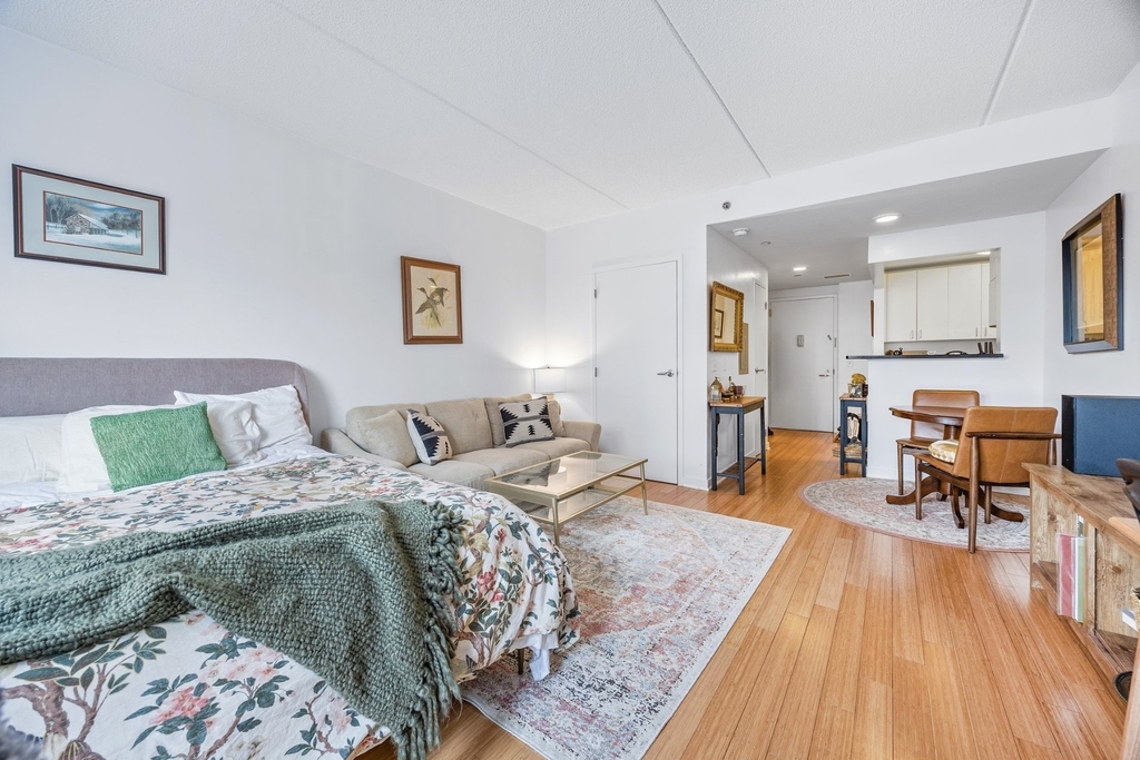 40 W 116th Street - Photo 3