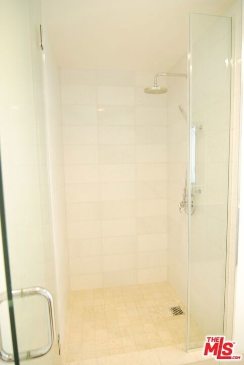 900 W Olympic Boulevard - Photo 15