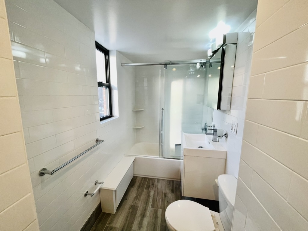 240 East 82nd Street - Photo 5