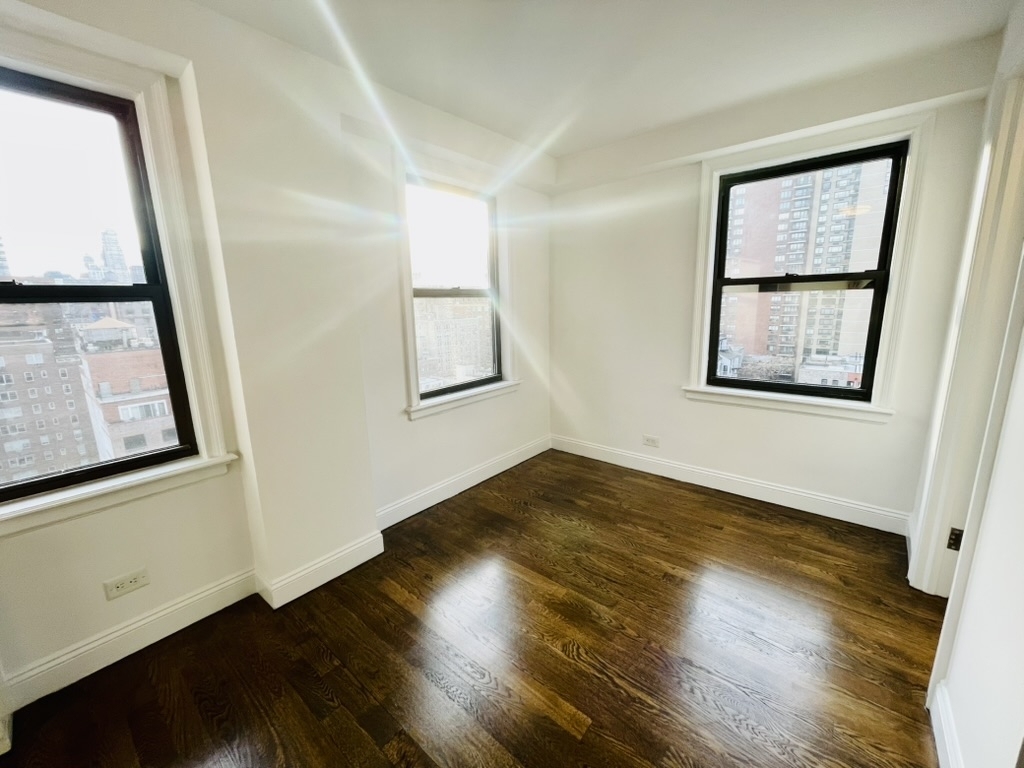 240 East 82nd Street - Photo 3