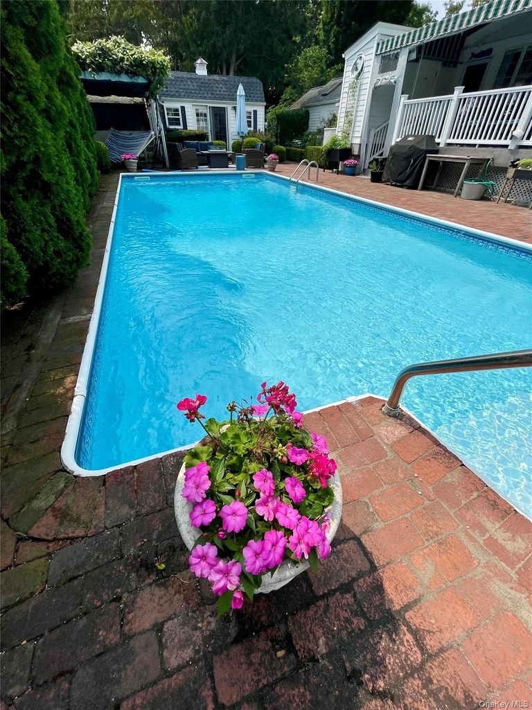 424 4th Street - Photo 1