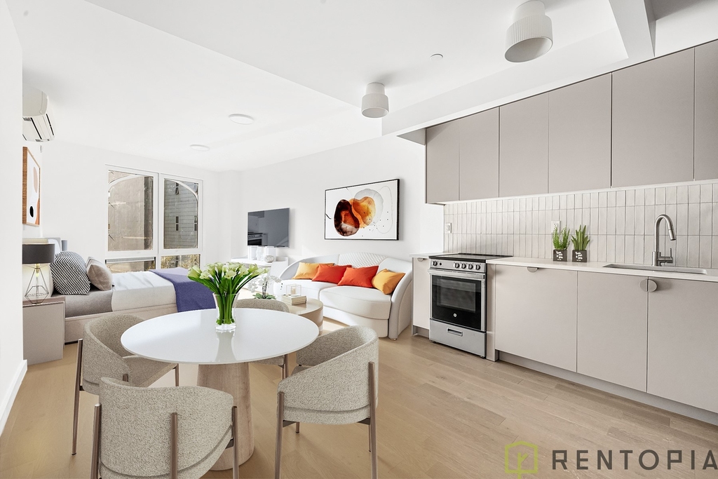 210 Greenpoint Avenue - Photo 0