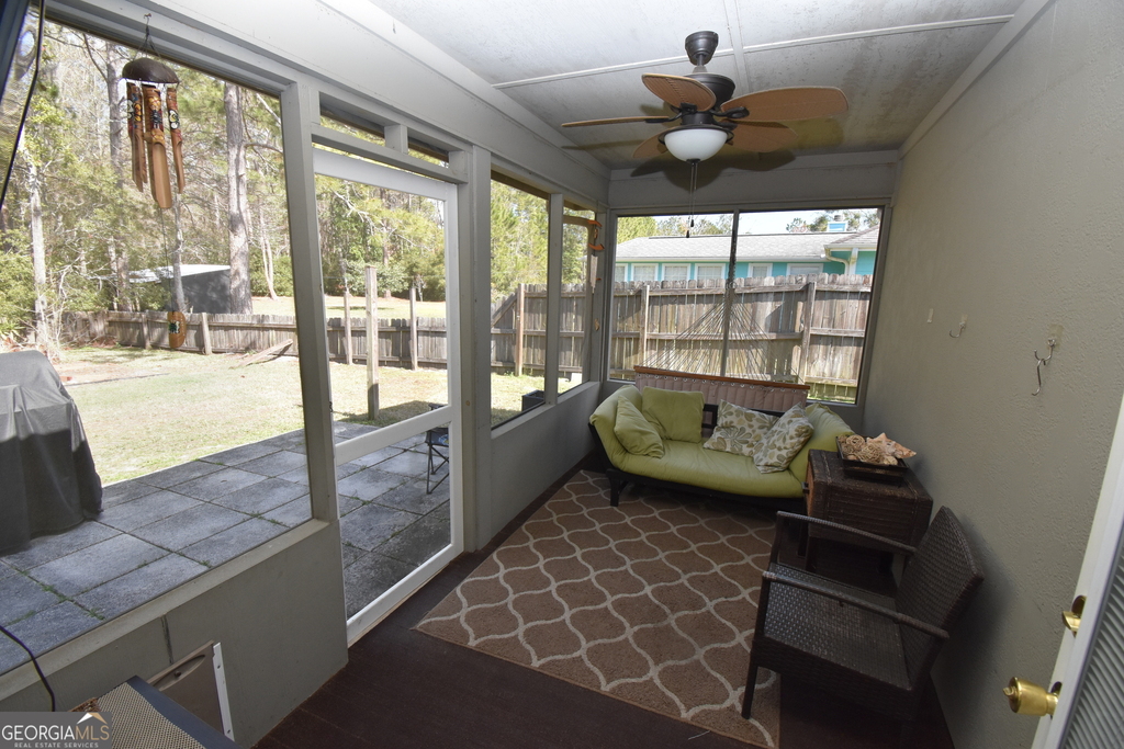 218 Lake Forest Drive - Photo 13