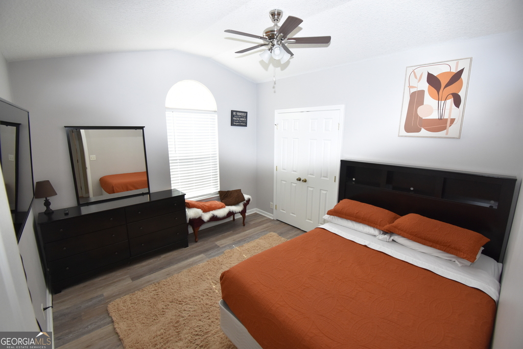 218 Lake Forest Drive - Photo 11