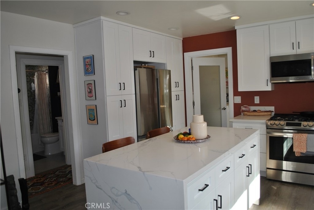 3200 Dorchester Avenue - Photo 6