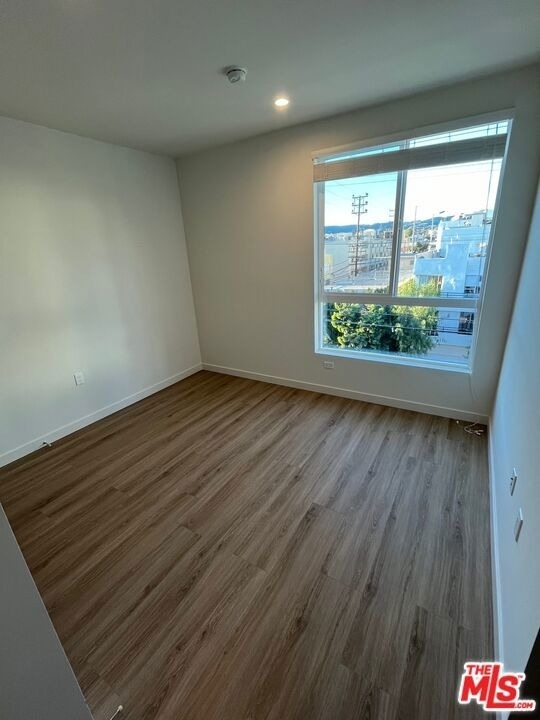 1301 S Westgate Avenue - Photo 8