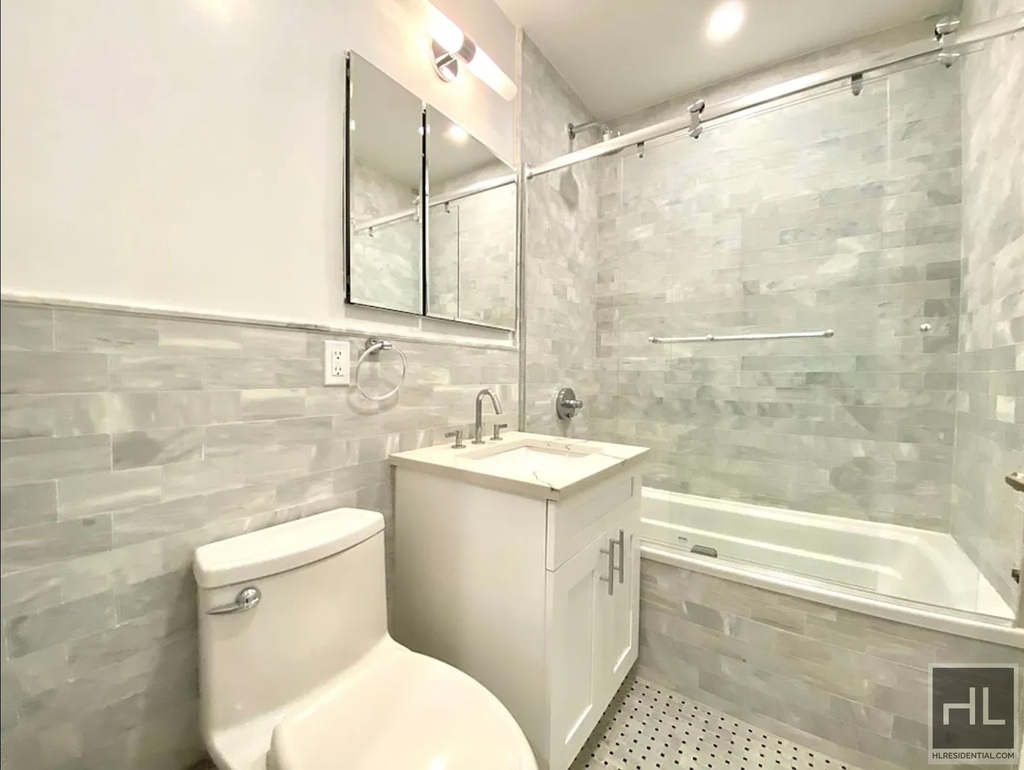 East 48th Street - Photo 9
