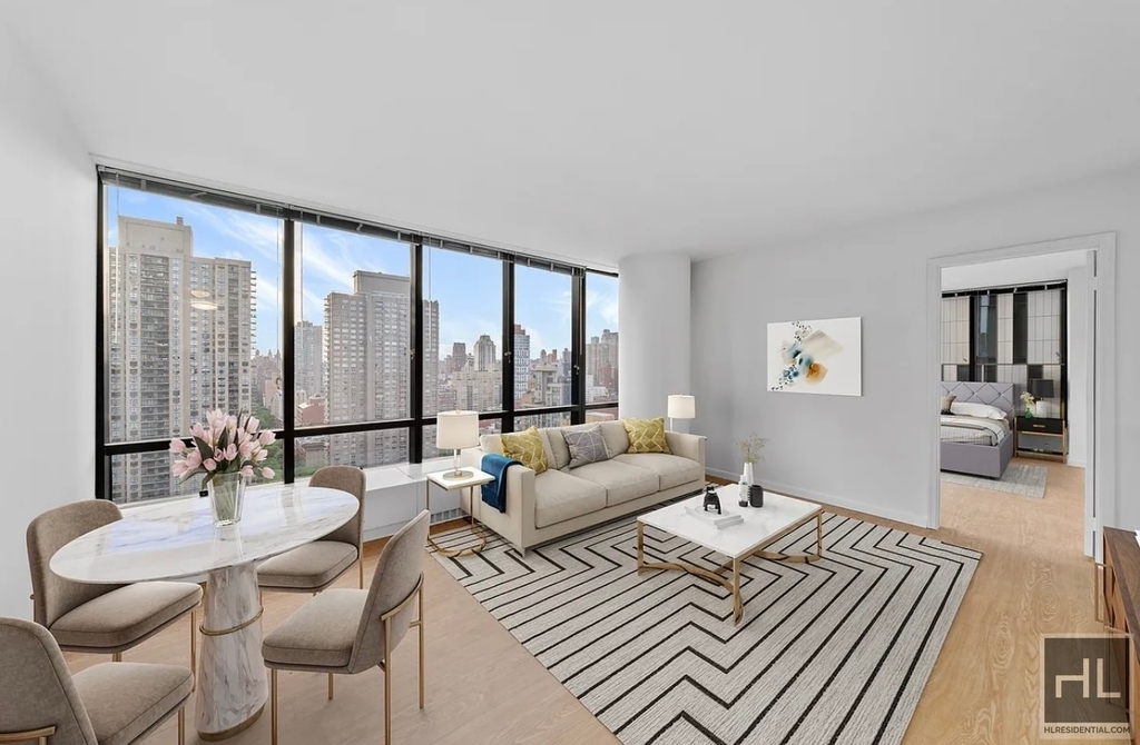 East 72nd Street - Photo 1