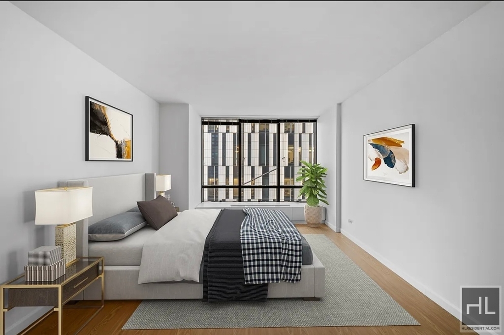 East 72nd Street - Photo 3