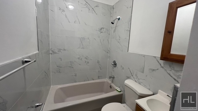 4514 Avenue D - Photo 2