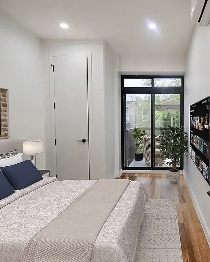 309 Weirfield street - Photo 5