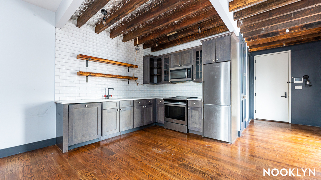 269 Meserole Street - Photo 10
