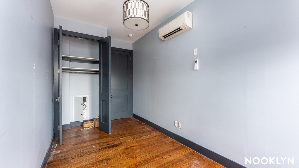 269 Meserole Street - Photo 4