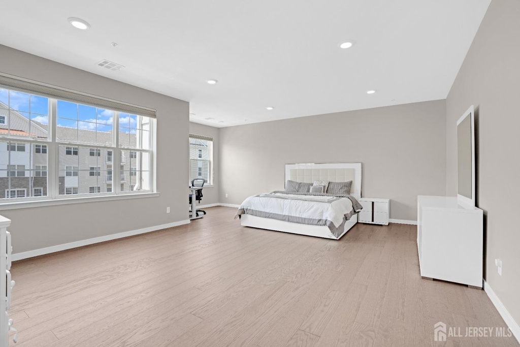 131 Lorhan Drive - Photo 9